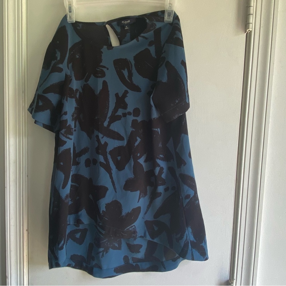 Madewell silk shirt size Medium blue and black